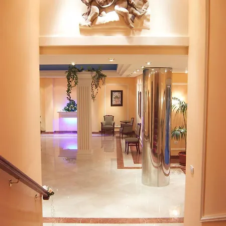 Riu Garoe فندق 4*